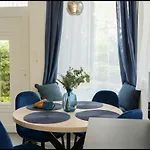 Blue Bird Citadel Apartamento Budapeste